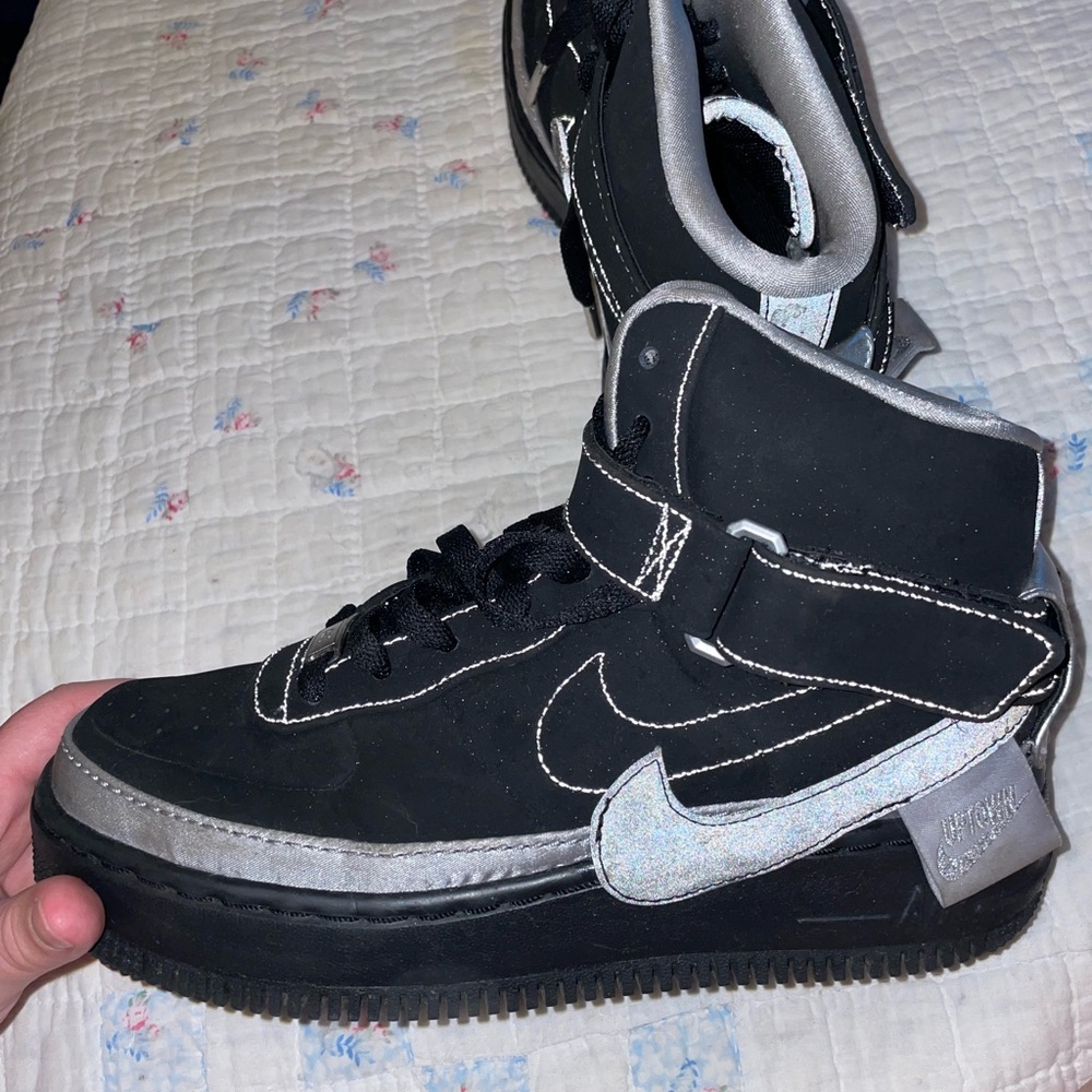 High top Nike airforces